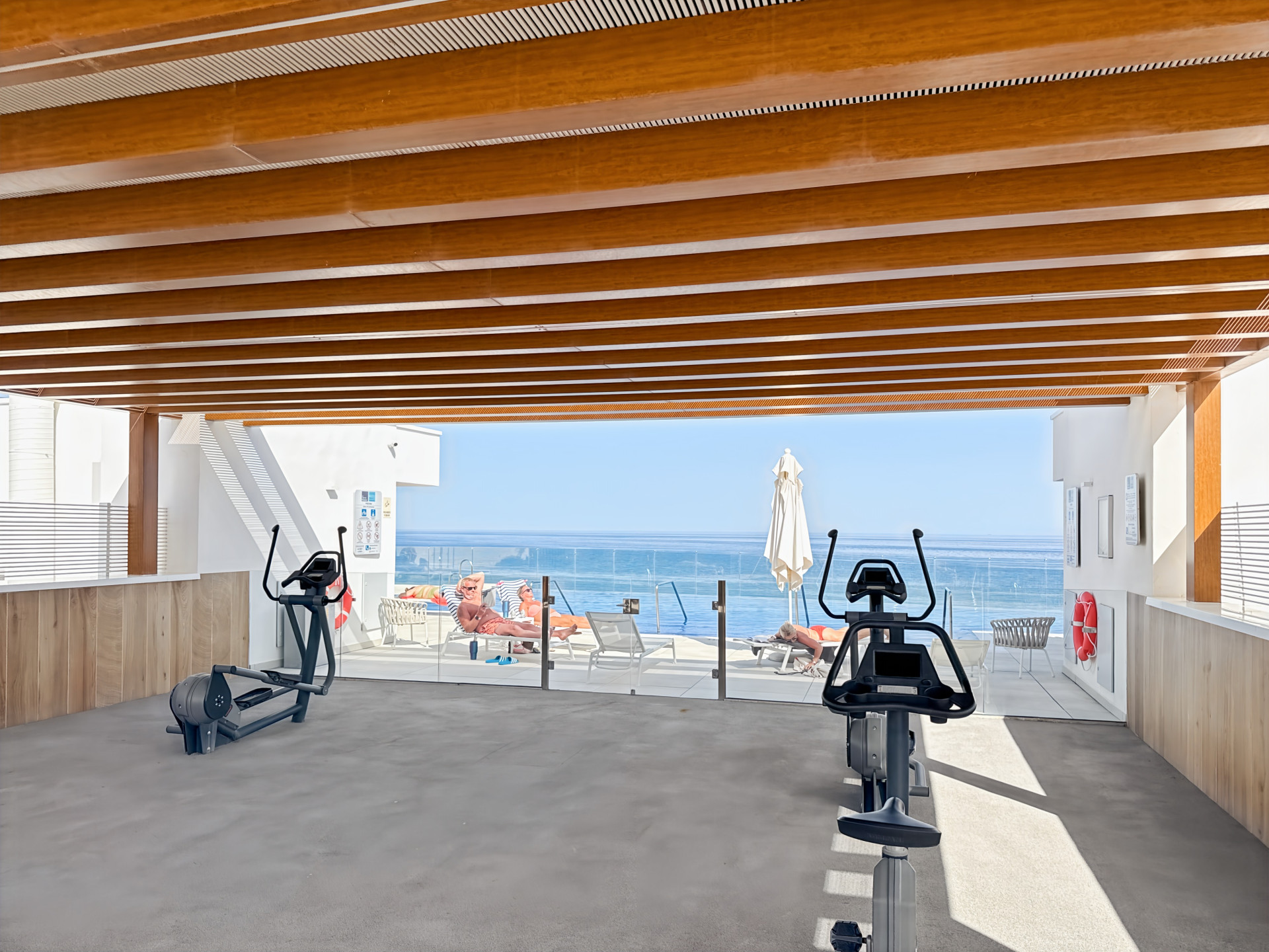 2 Bedroom Apartment in Estepona - Photo 36