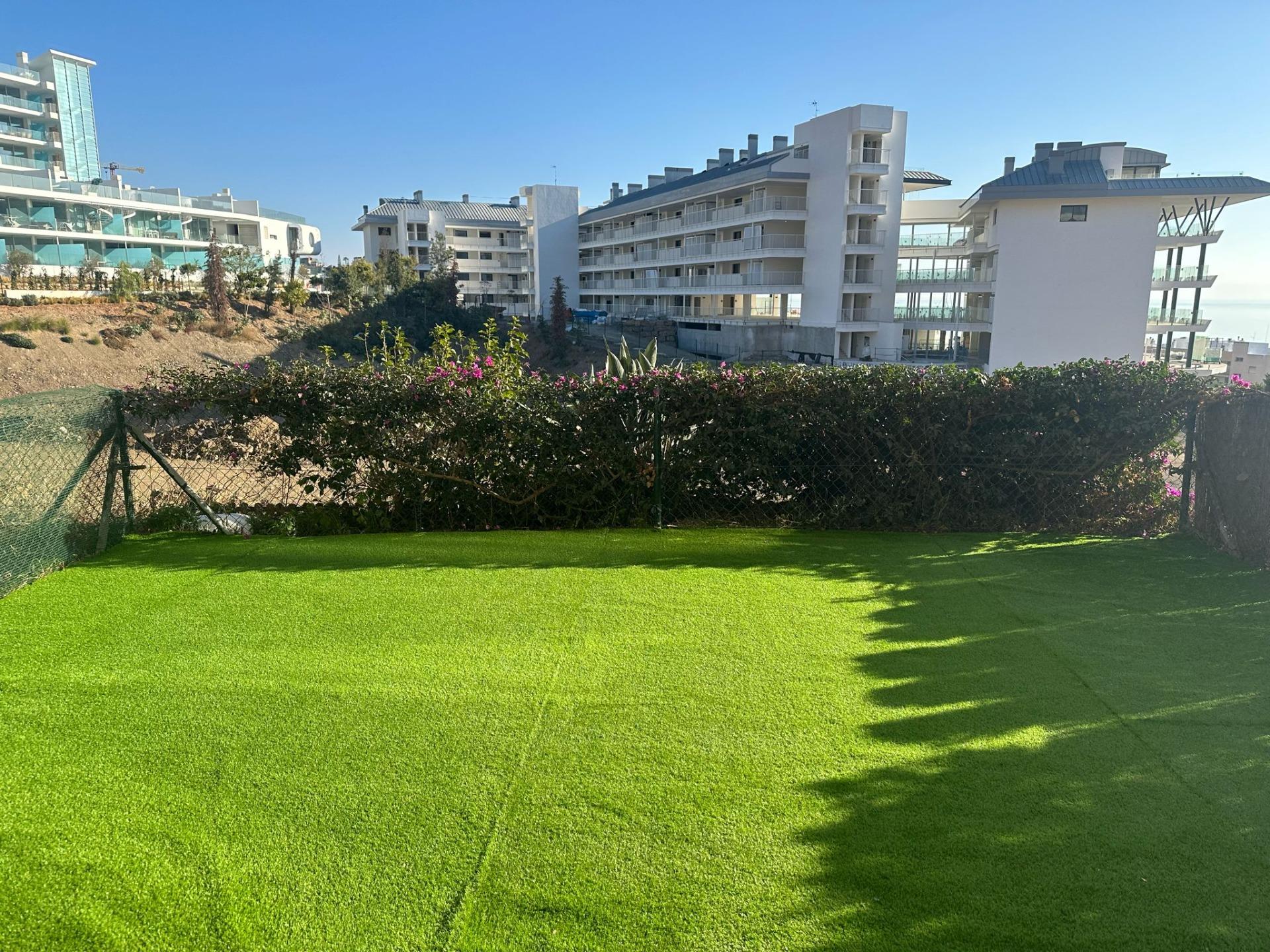 2 Bedroom Apartment in Fuengirola - Photo 11