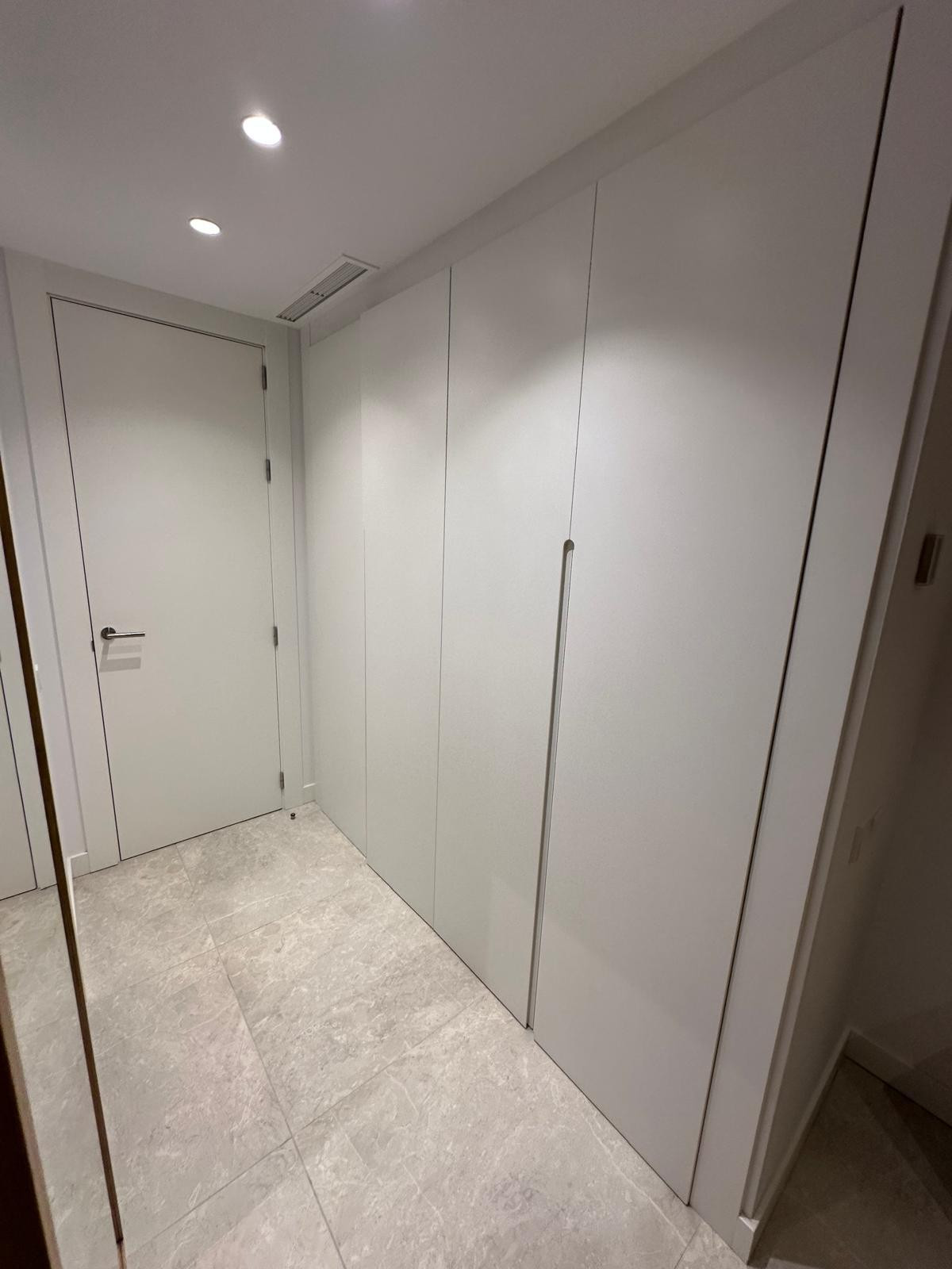 4 Bedroom Apartment in Marbella - Photo 16