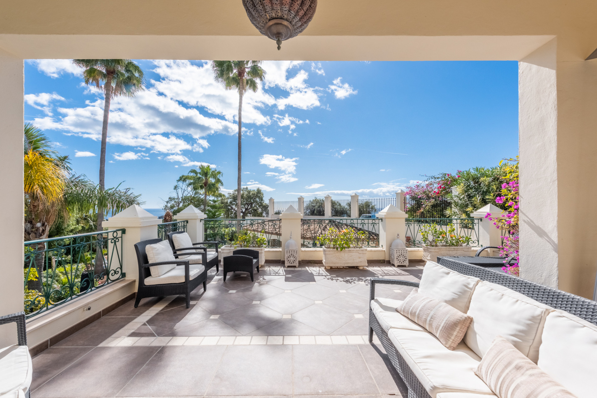 6 Bedroom Villa in Estepona - Фото 4