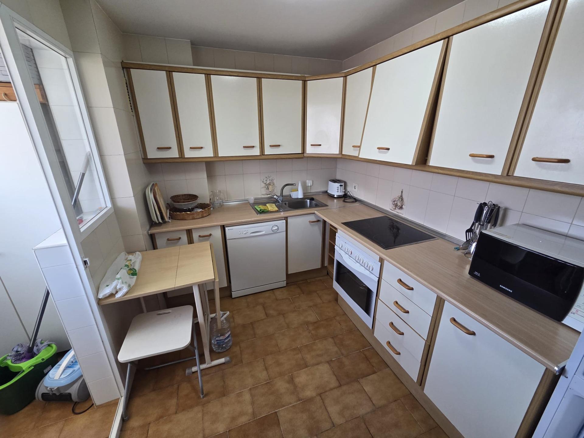 4 Bedroom Apartment in Fuengirola - Photo 16