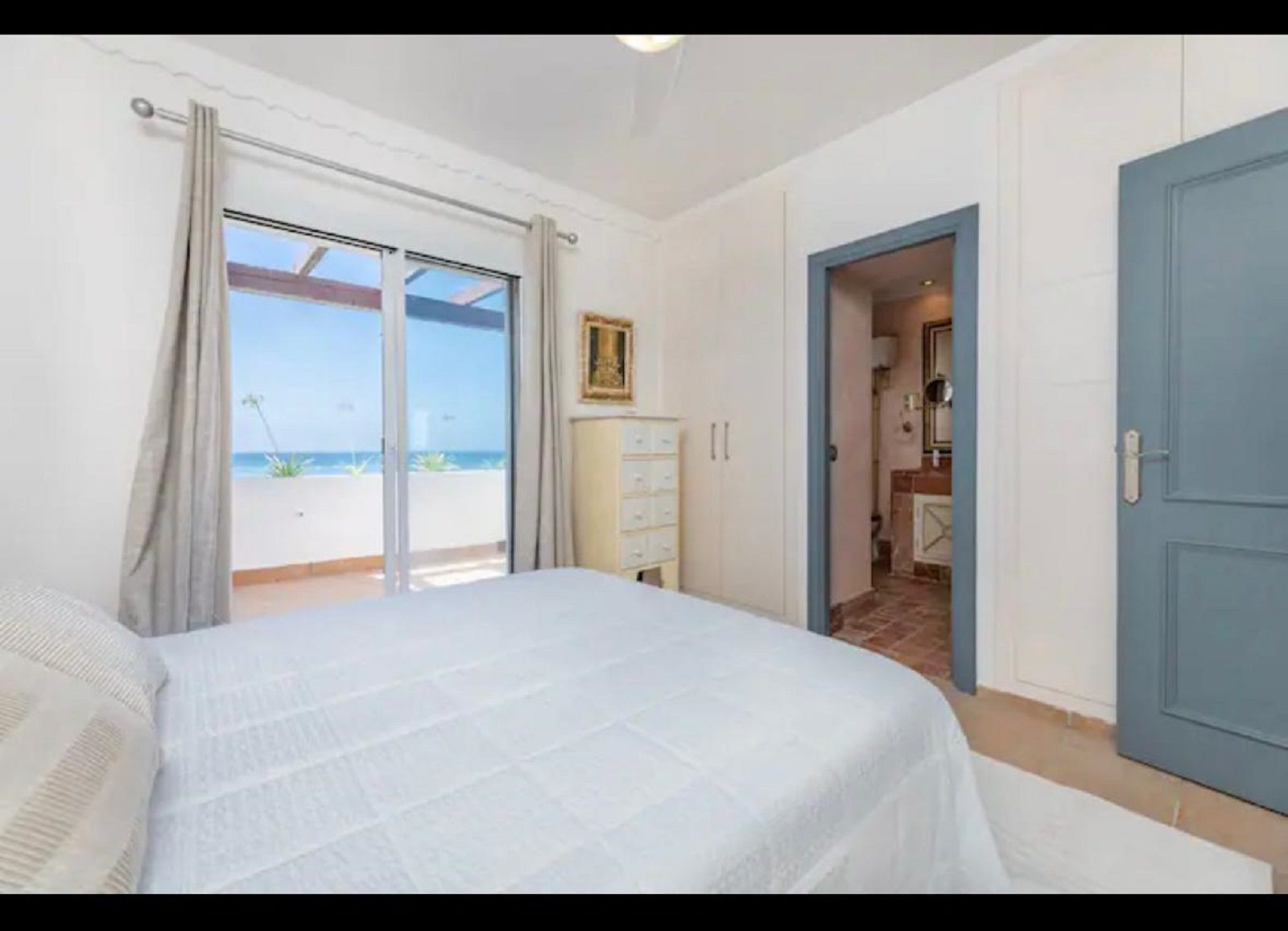 4 Bedroom Villa in Marbella - Photo 15