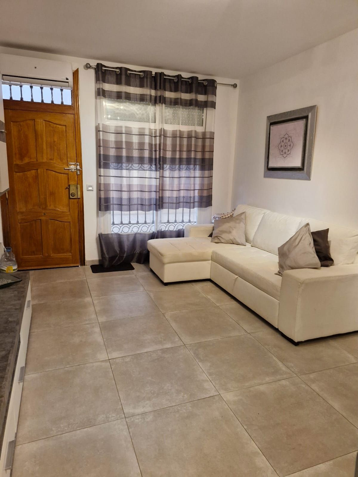 2 Bedroom Apartment in Torremolinos - Photo 9