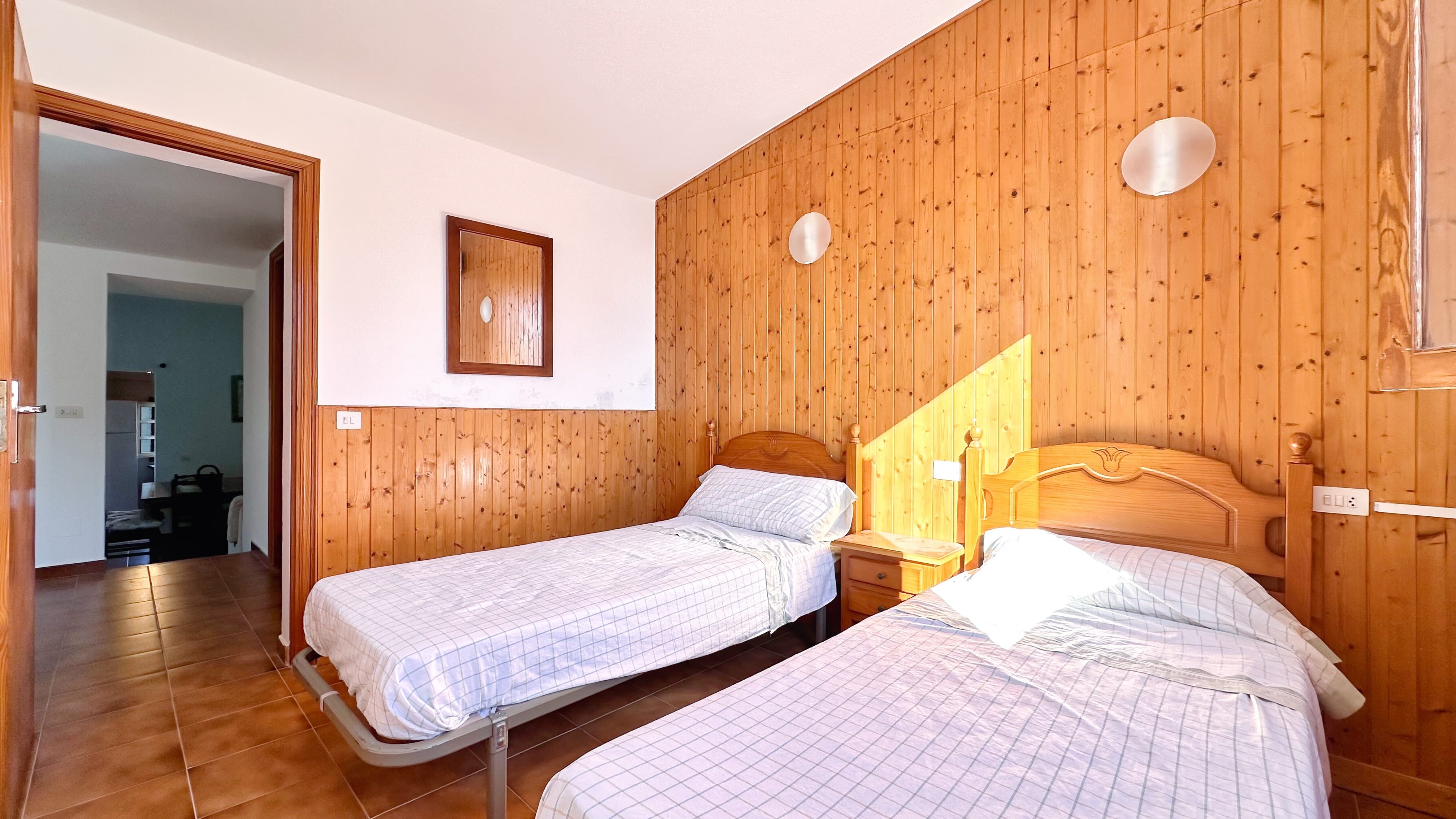Chalet de 3 dormitorios con piscina en Baleares – Foto 15