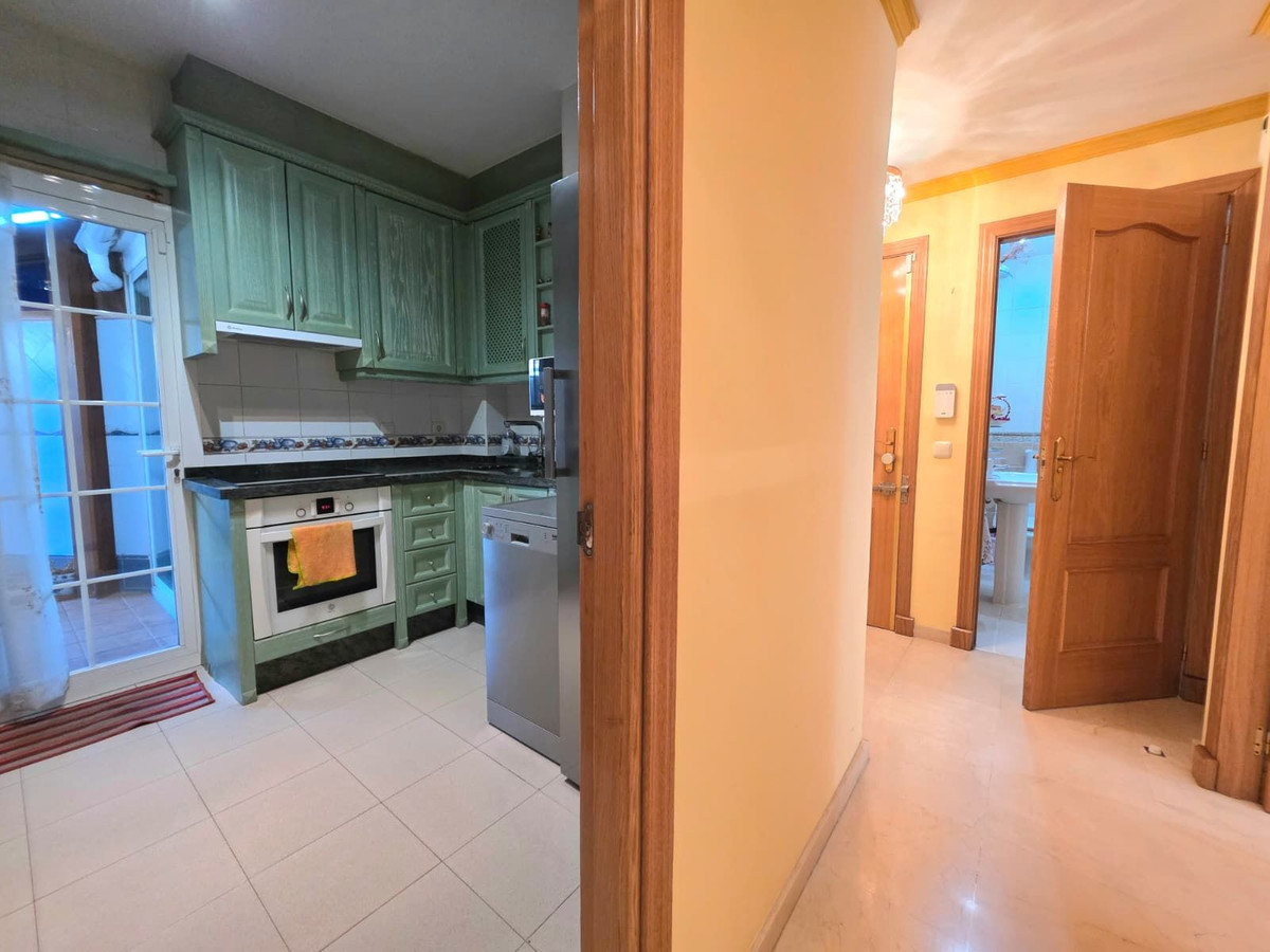 2 Bedroom Apartment in Marbella - Photo 11
