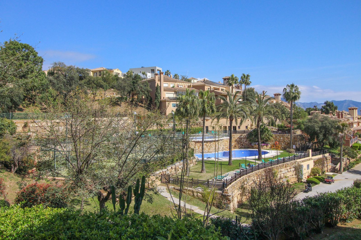 2 Bedroom Apartment in Marbella - Photo 26