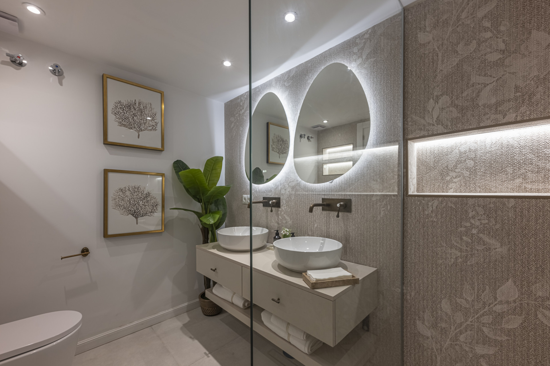 4 Bedroom Townhouse in Marbella - Photo 4