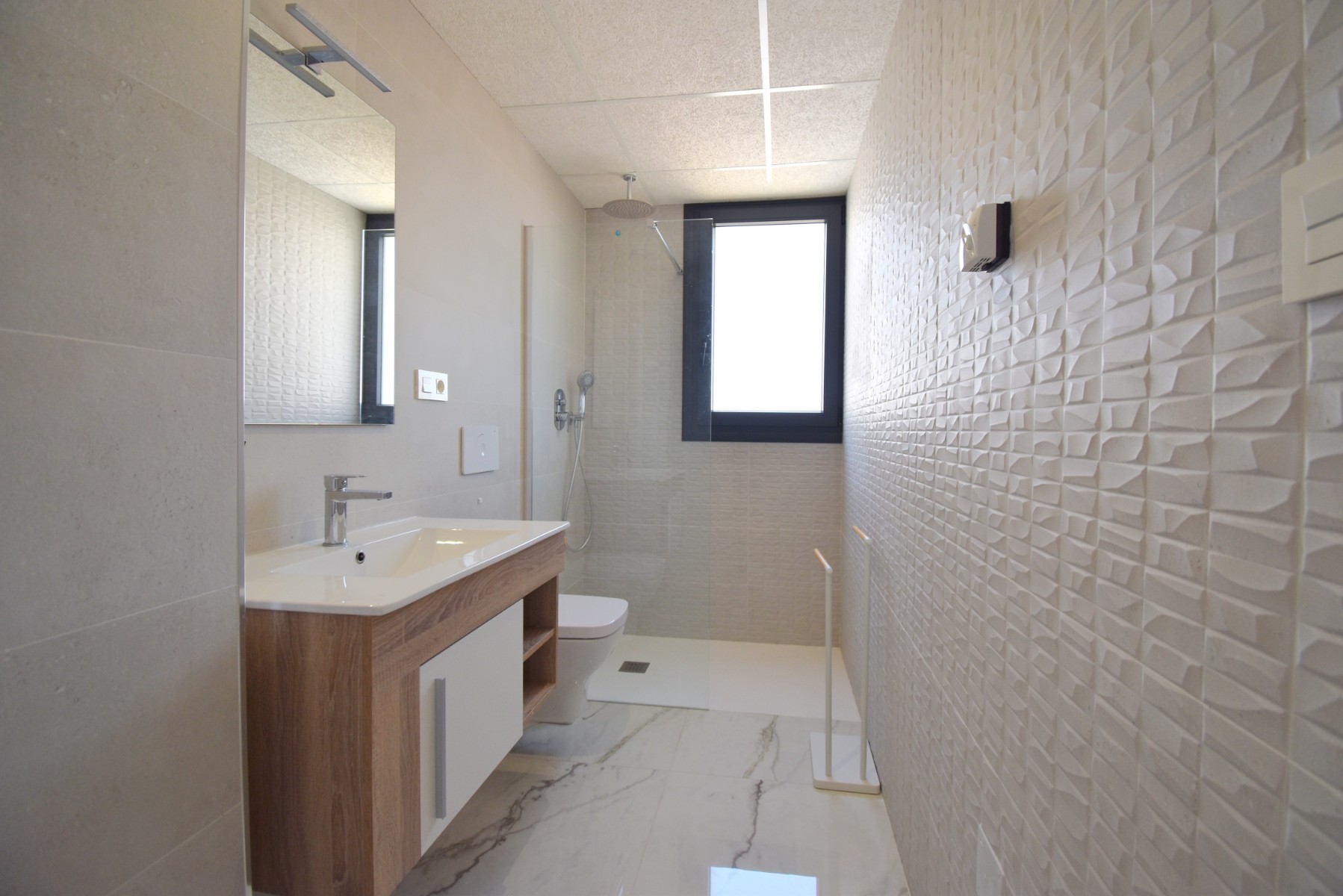 Apartamento com 2 quartos com piscina em Alicante, Espanha – Foto 16