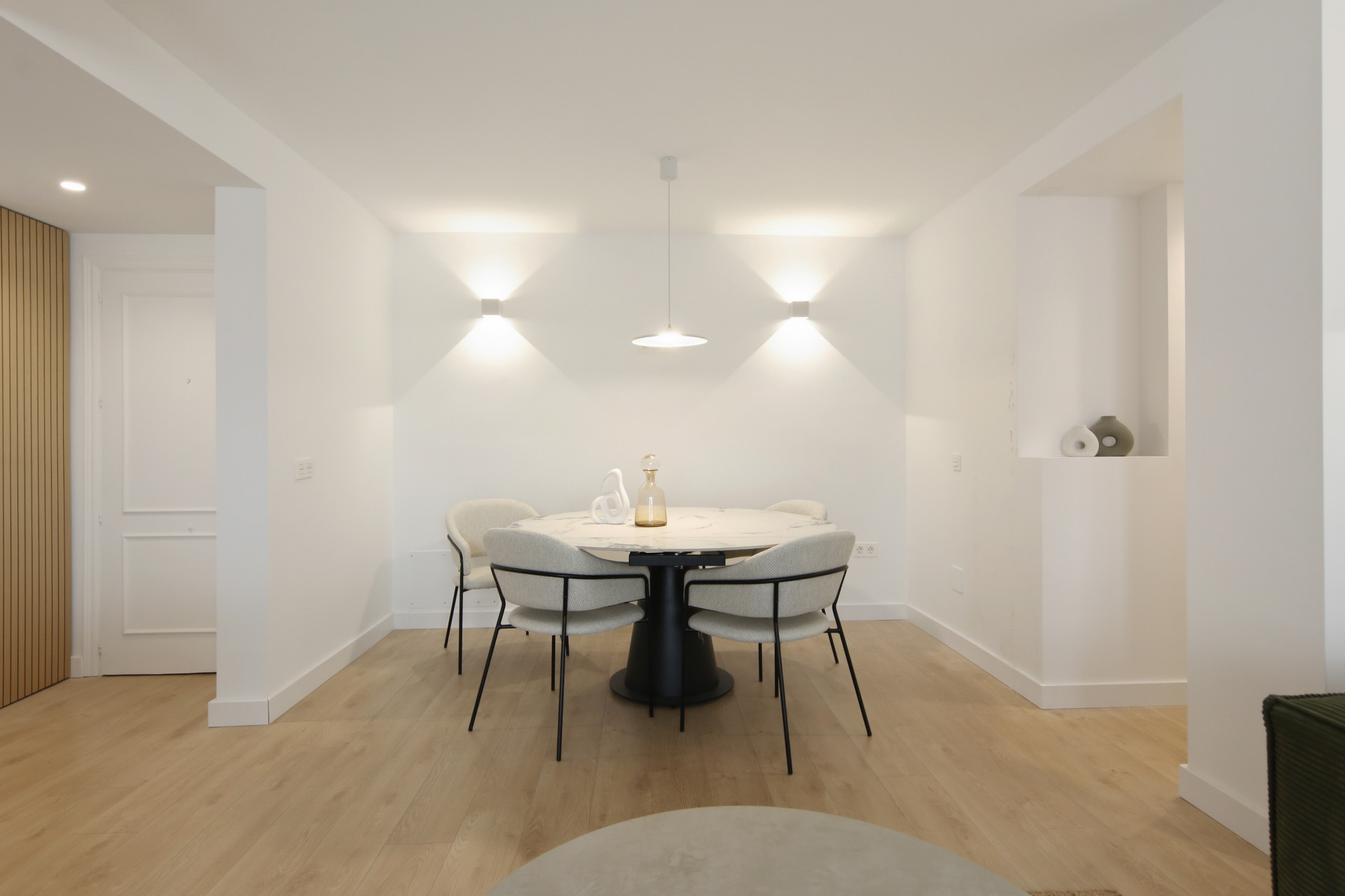 2 Bedroom Apartment in Marbella - Photo 10