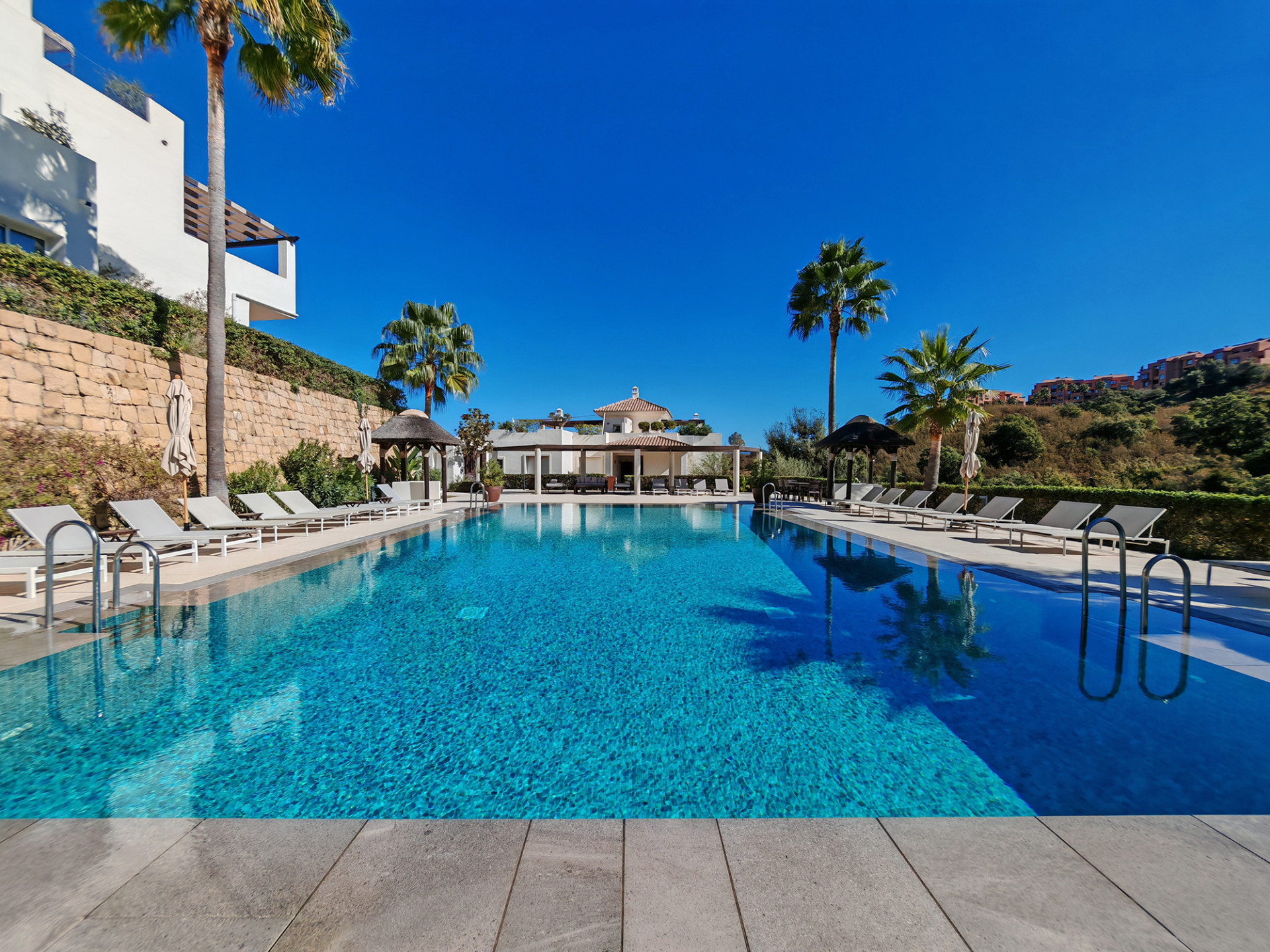 2 Bedroom Apartment in Marbella - Foto 4