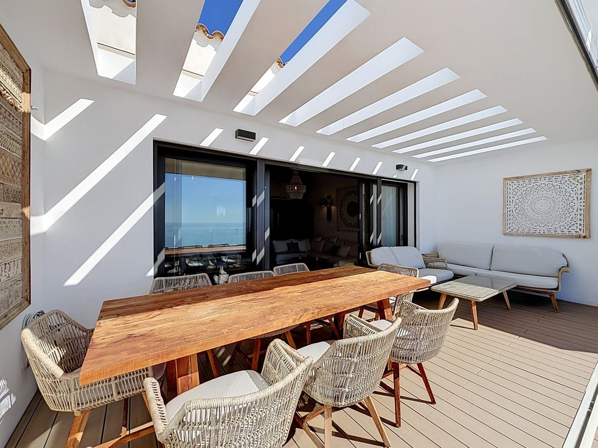 4 Bedroom Penthouse in La Alcaidesa - Photo 12