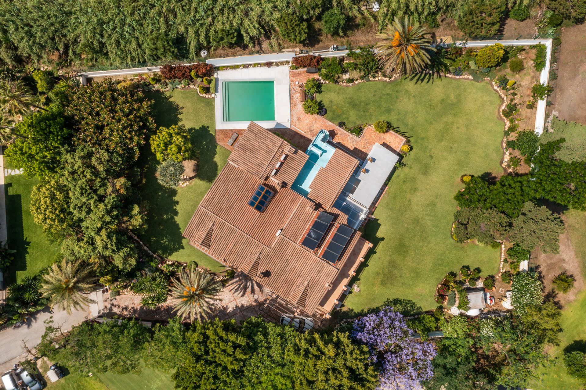 4 Bedroom Villa in San Pedro de Alcántara - Photo 3