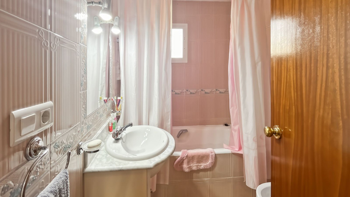 Moradia com 4 quartos com piscina em Málaga, Espanha – Foto 16