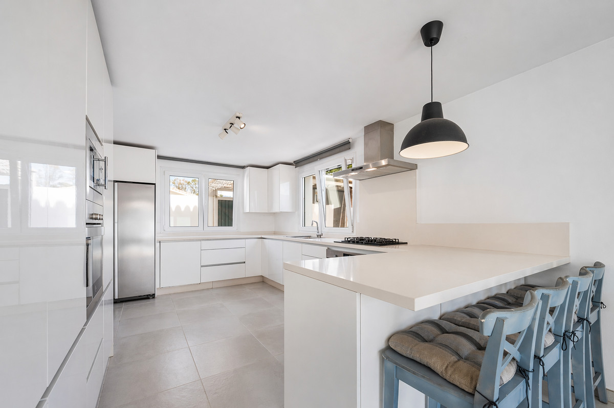 3 Bedroom Villa in Estepona - Фото 8