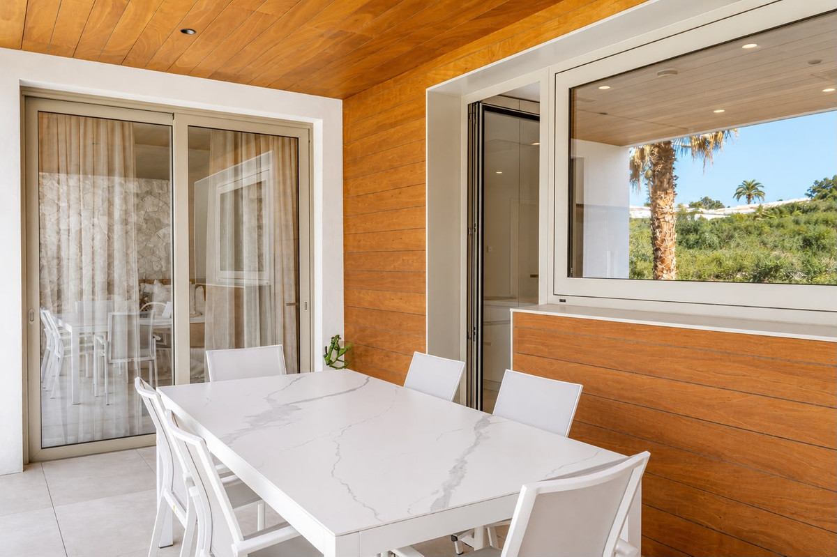 3 Bedroom Apartment in Marbella - Photo 20