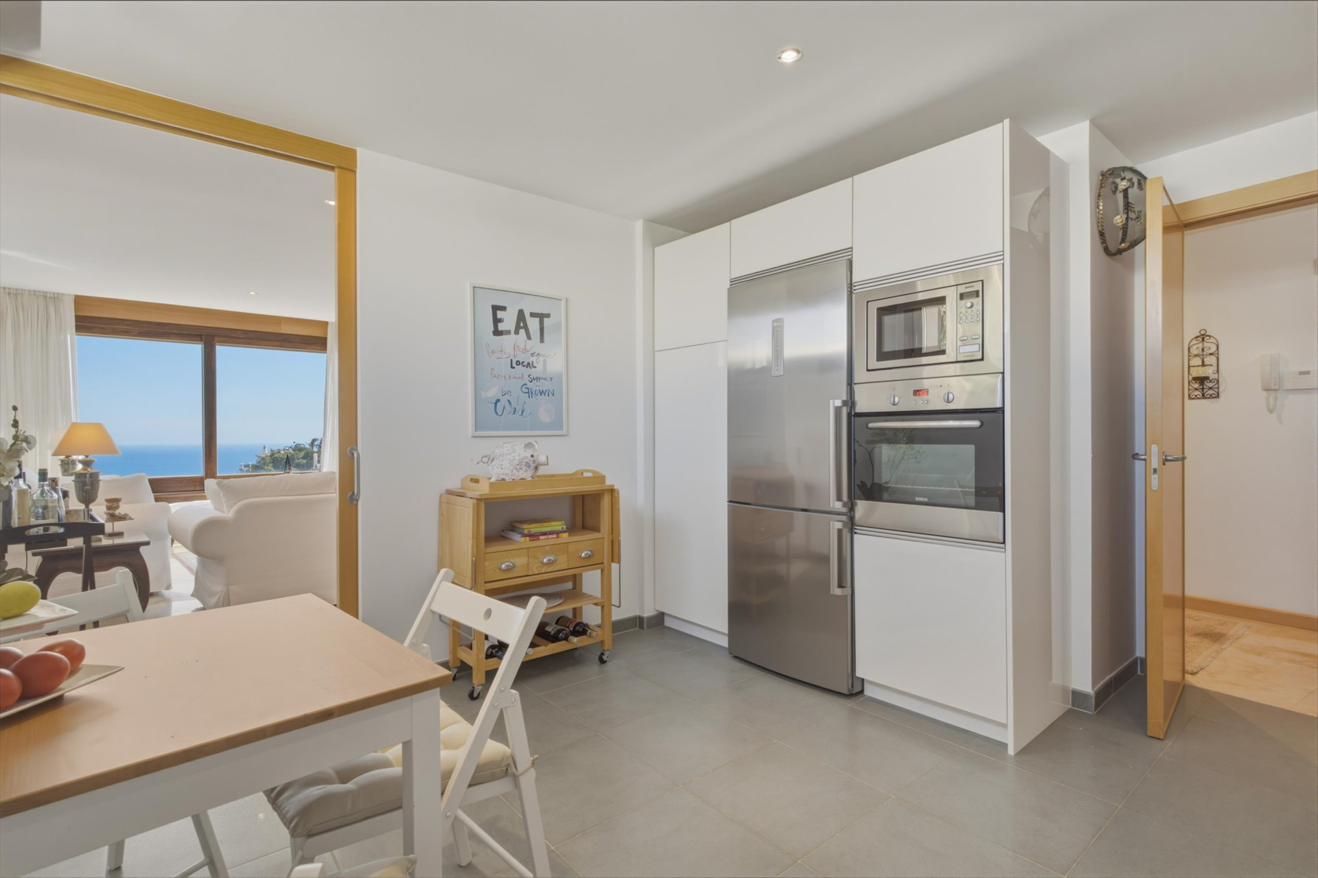 3 Bedroom Apartment in Marbella - Photo 15