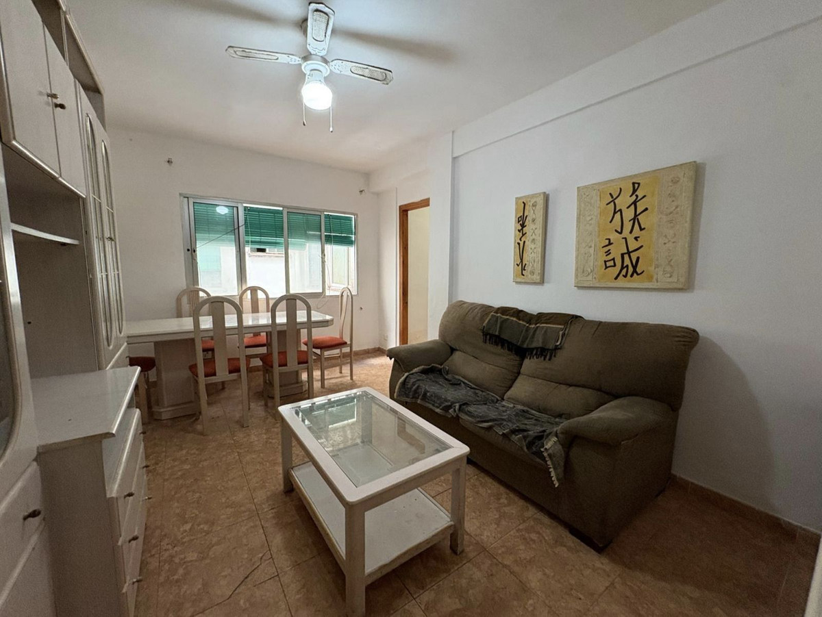 3 Bedroom Apartment in San Pedro de Alcántara - Photo 2