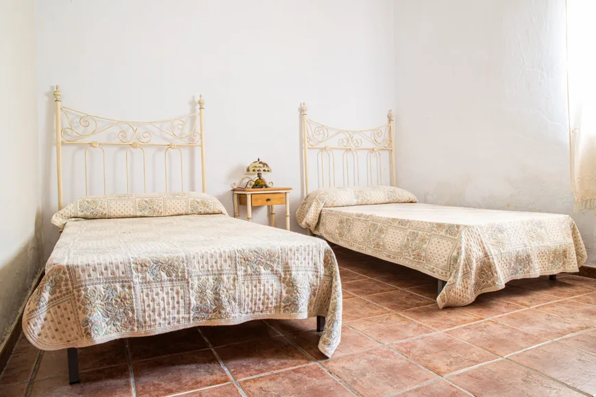 5 Bedroom Townhouse in Jimena de la Frontera - Photo 10
