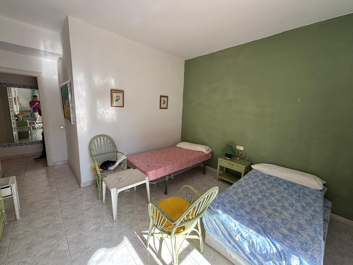 3 Bedroom Apartment in Marbella - Photo 6