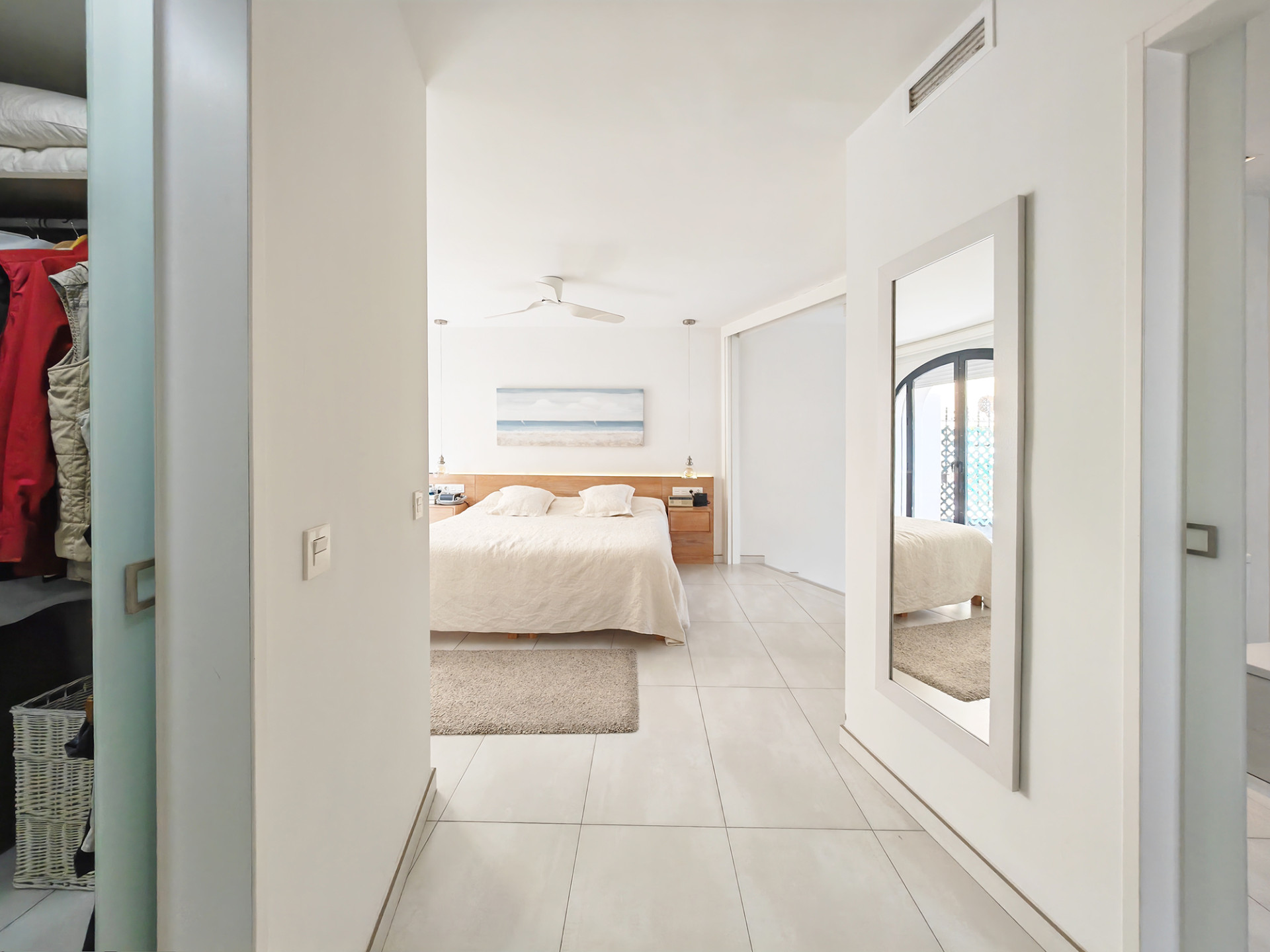 2 Bedroom Apartment in Marbella - Photo 12