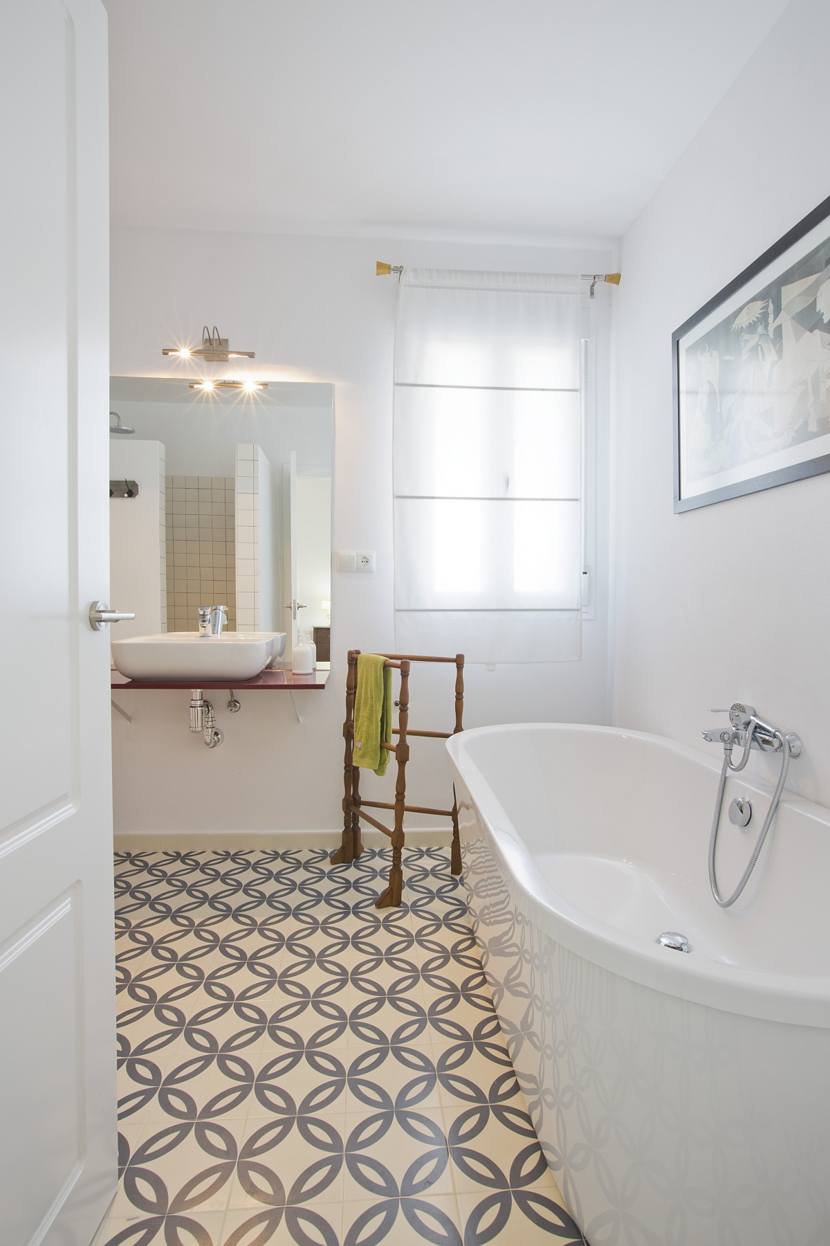 Chalet de 3 dormitorios con piscina en Málaga – Foto 22