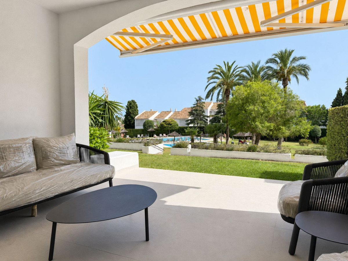 3 Bedroom Apartment in Marbella - Photo 16