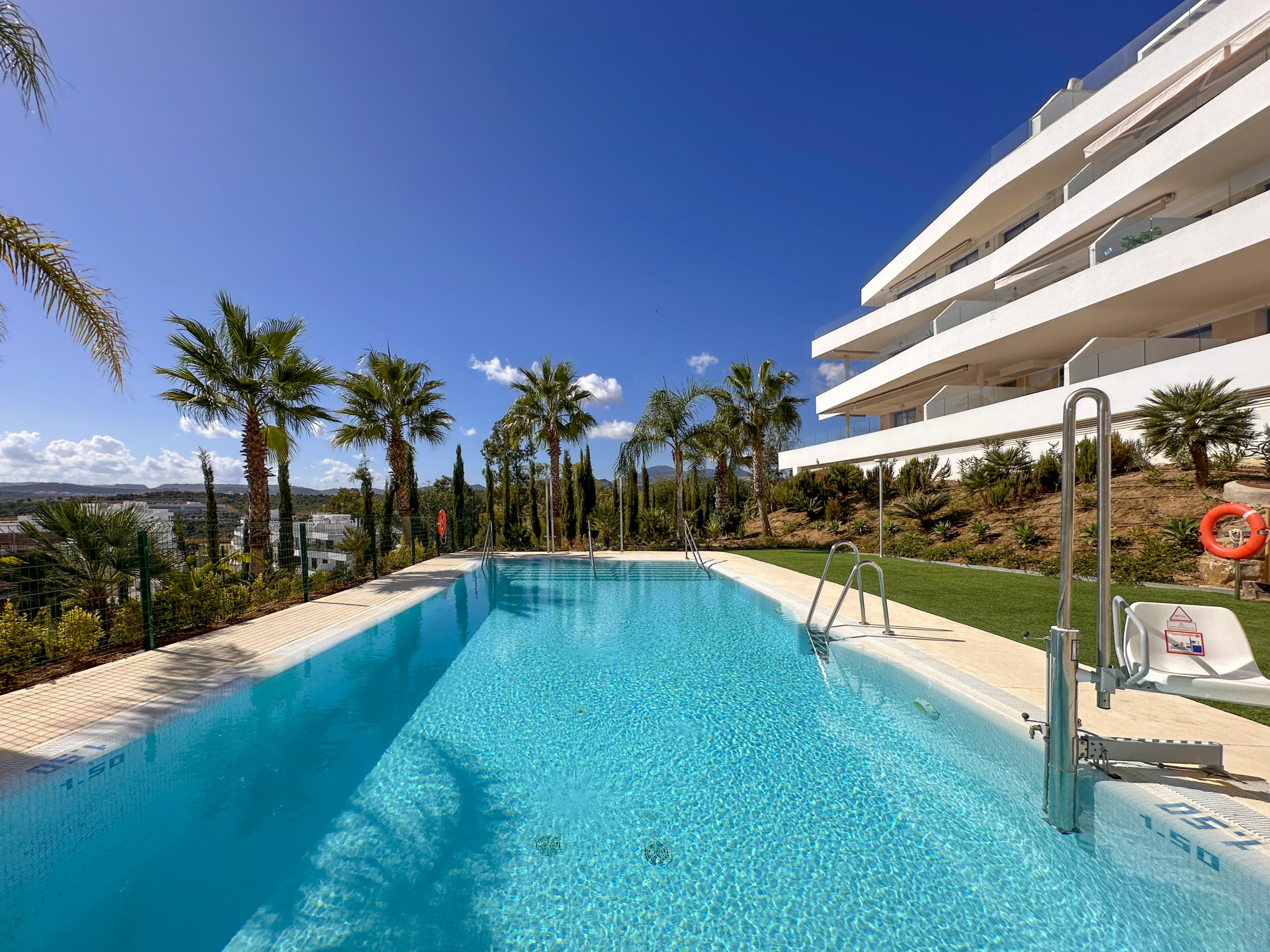 3 Bedroom Apartment in Estepona