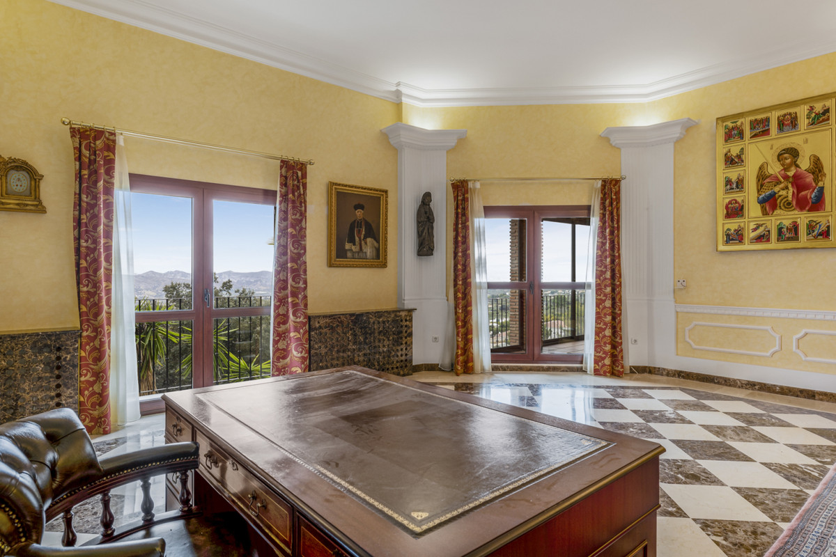 13 Bedroom Villa in Alhaurín el Grande - Foto 16