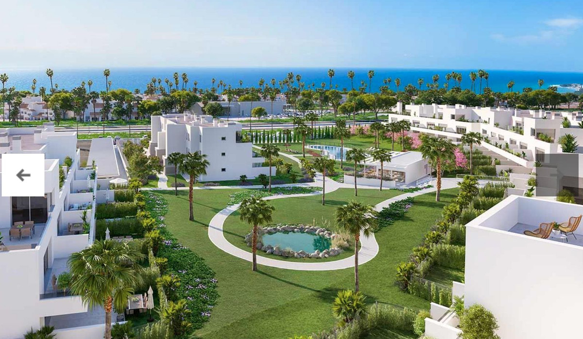 2 Bedroom Apartment in Estepona