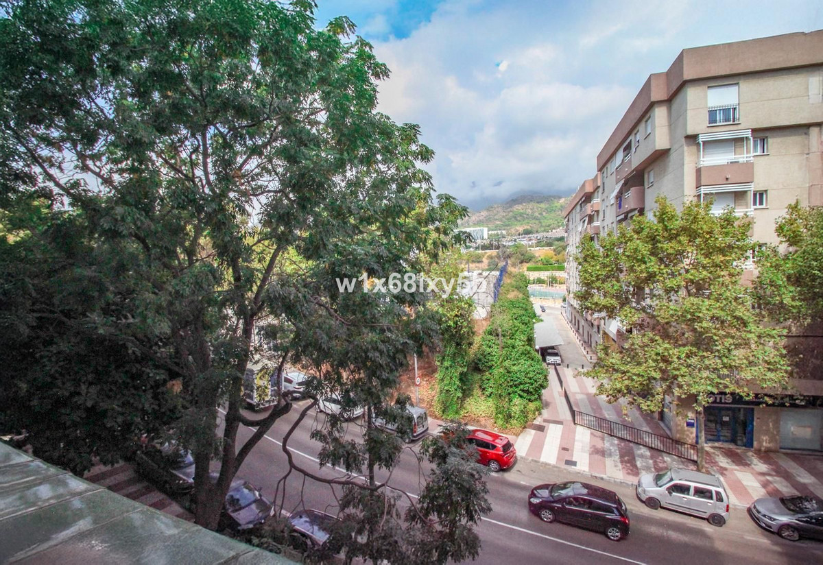 3 Bedroom Apartment in Marbella - Photo 20