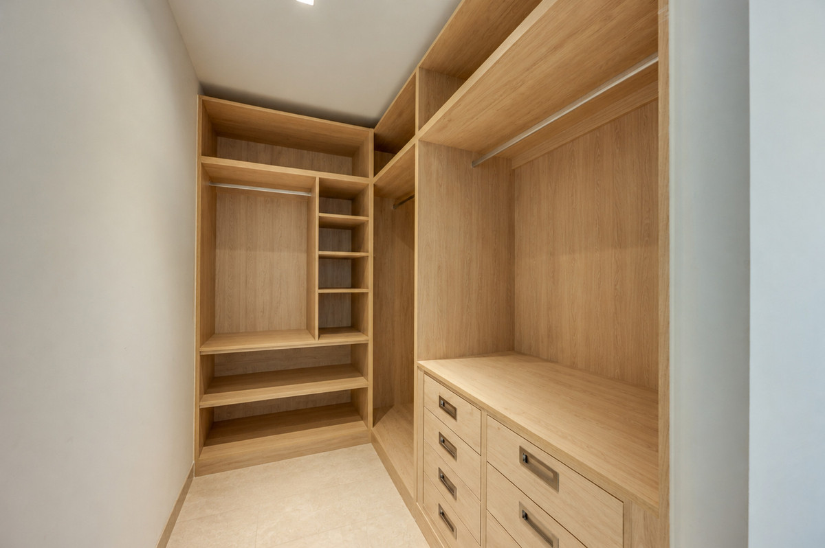 3 Bedroom Apartment in Marbella - Photo 20