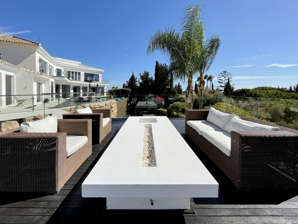 7 Bedroom Villa in Marbella - Photo 4