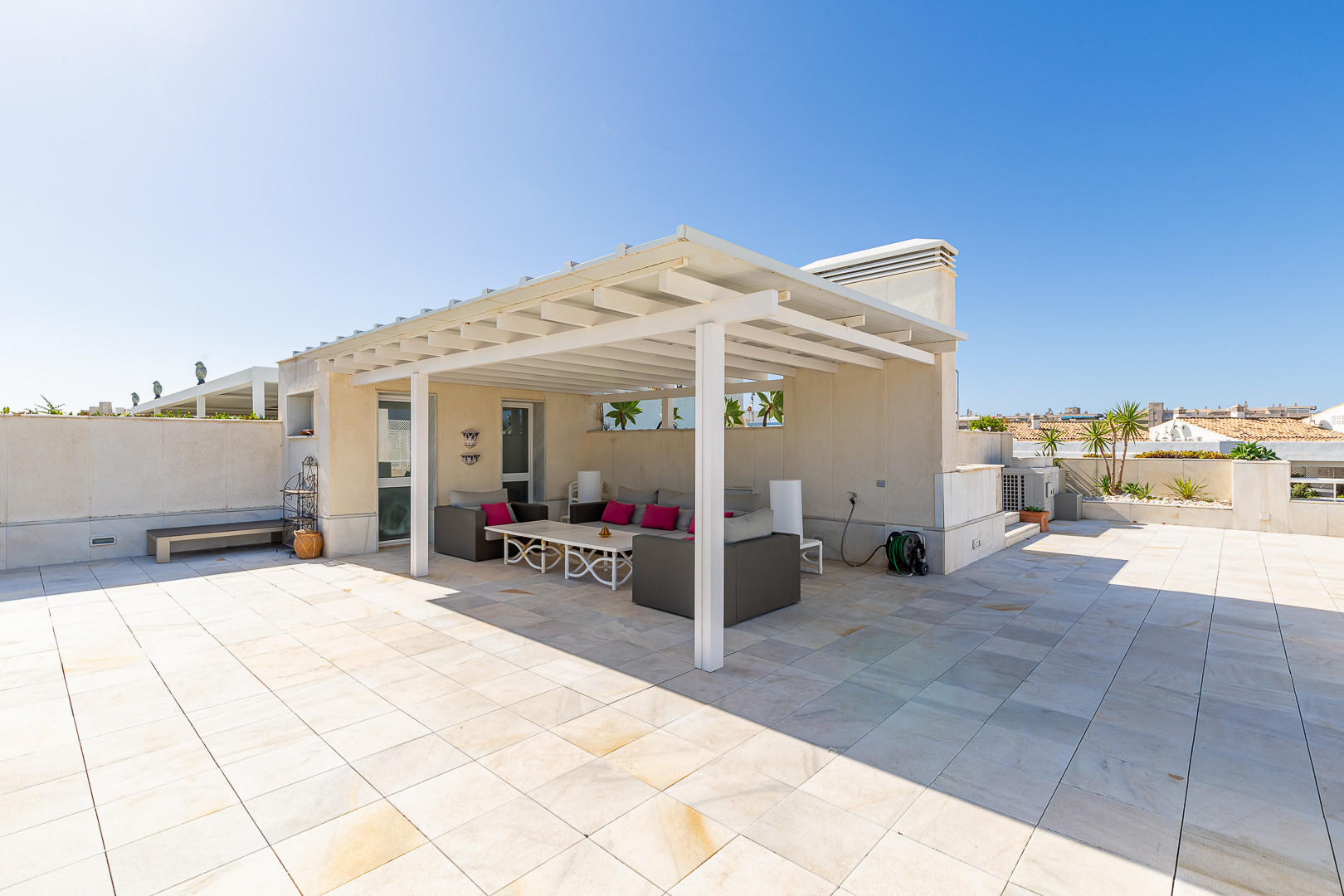 Appartamento con 3 camere vista mare a Malaga, Spagna – Foto 22