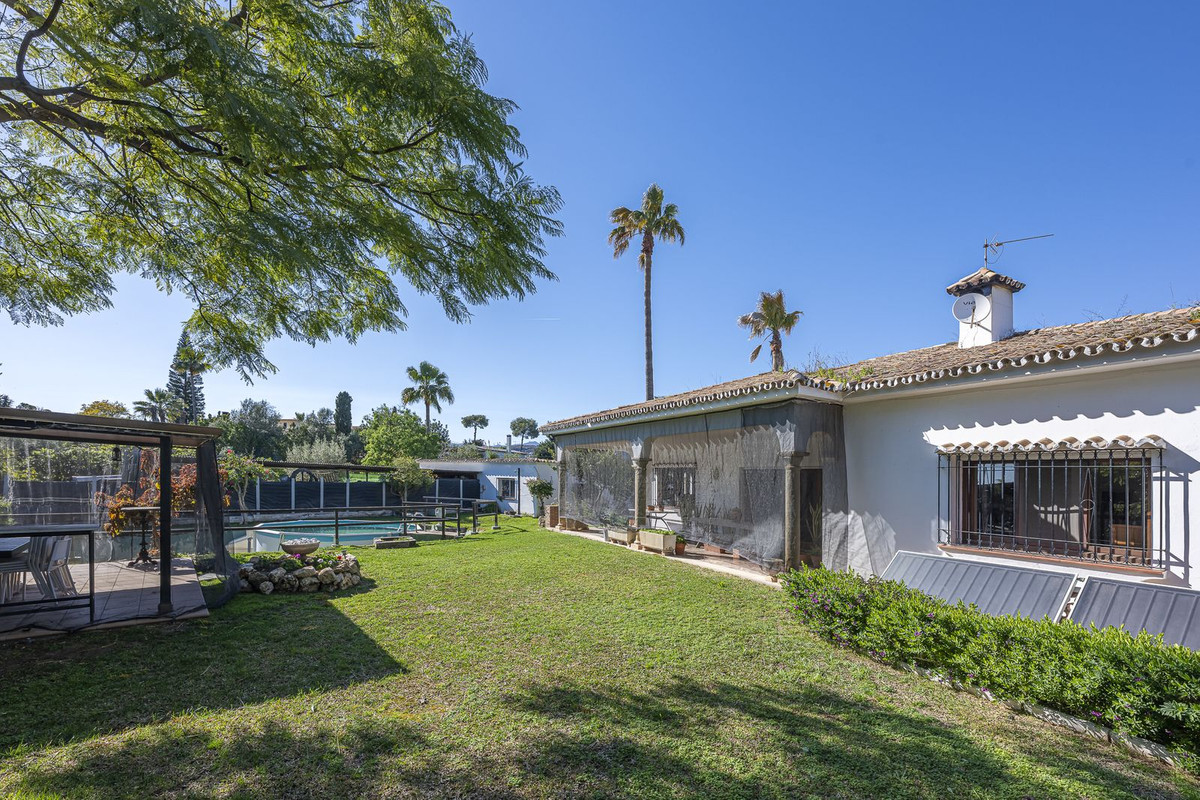 3 Bedroom Villa in San Pedro de Alcántara - Фото 26