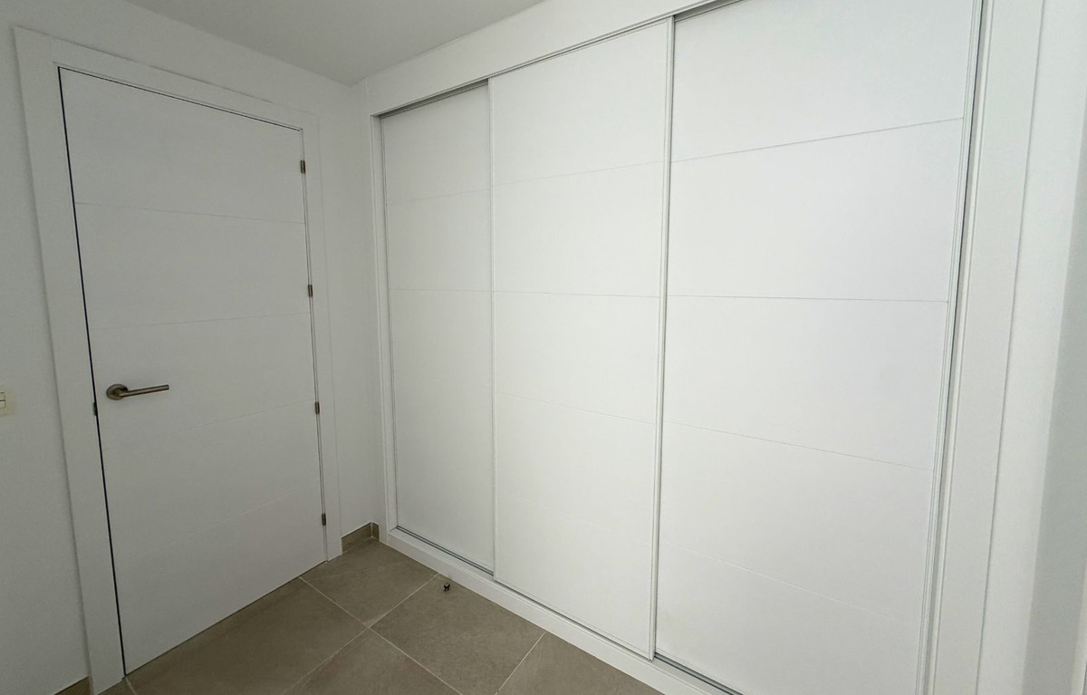 2 Bedroom Penthouse in Mijas - Photo 24