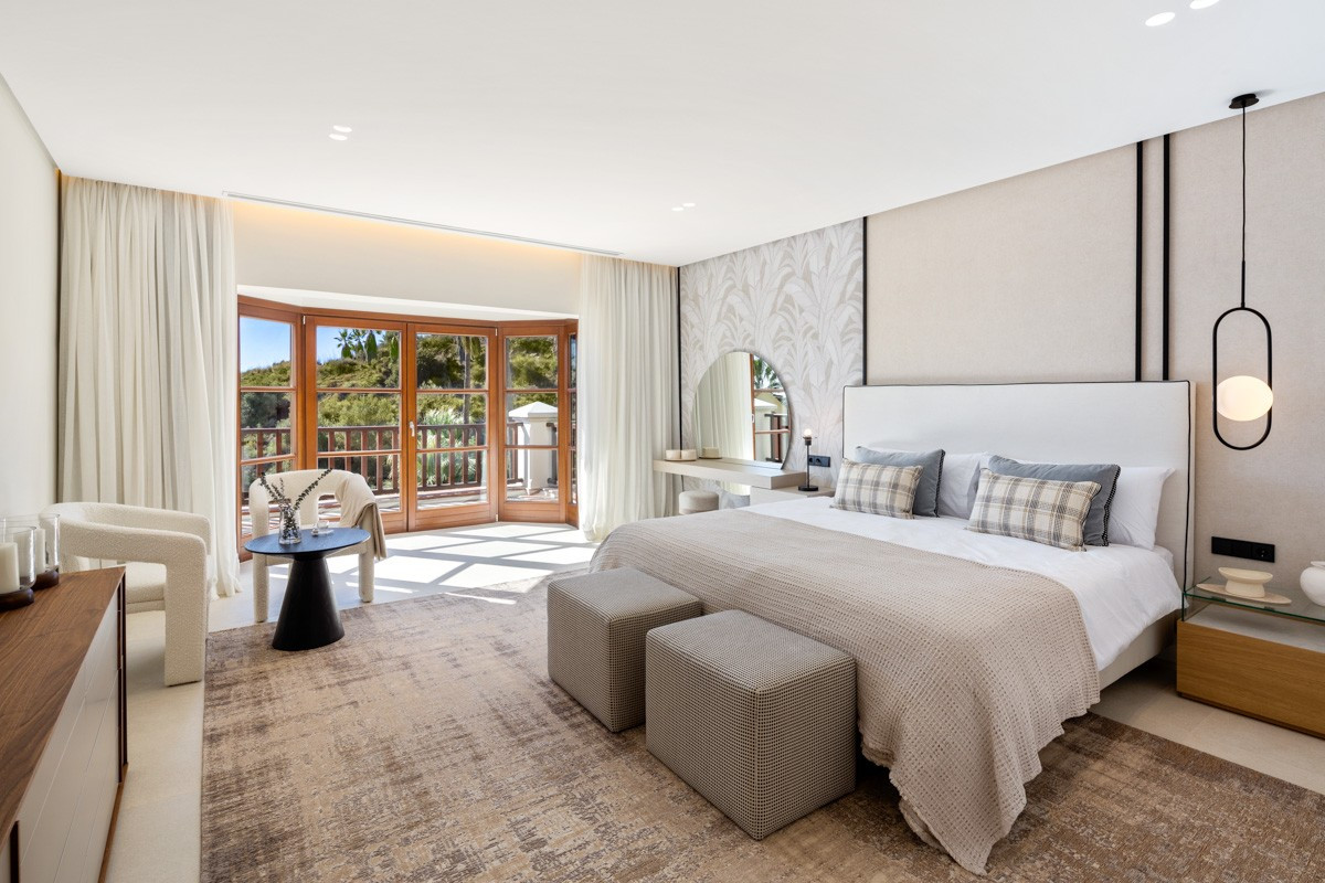 5 Bedroom Townhouse in Marbella - Photo 13