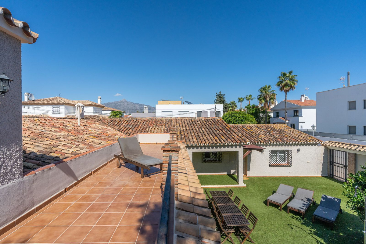 5 Bedroom Villa in San Pedro de Alcántara - Фото 32