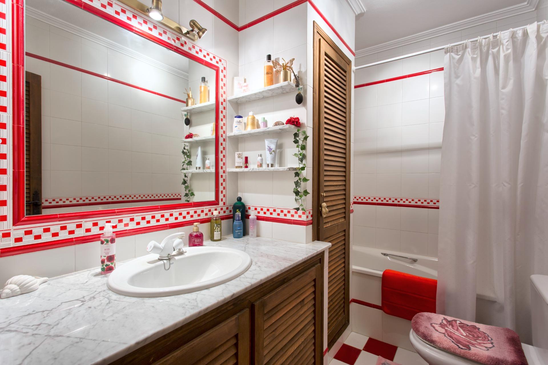 3 Bedroom Townhouse in Benahavís - Photo 19
