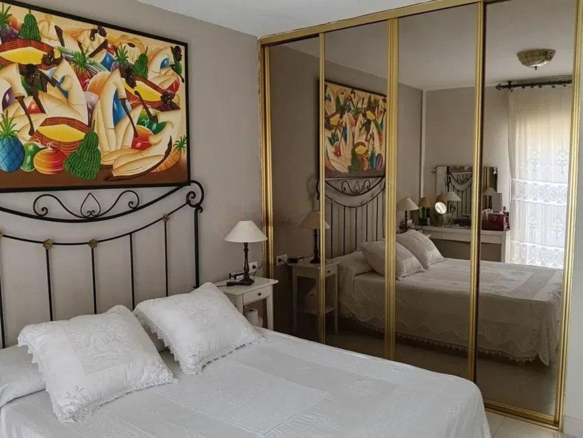 3 Bedroom Townhouse in Torremolinos - Photo 24