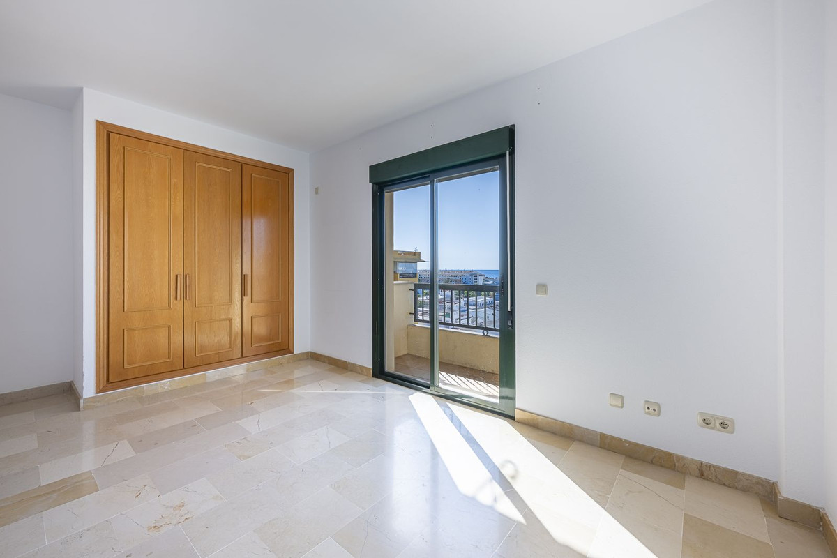 3 Bedroom Apartment in San Pedro de Alcántara - Photo 22