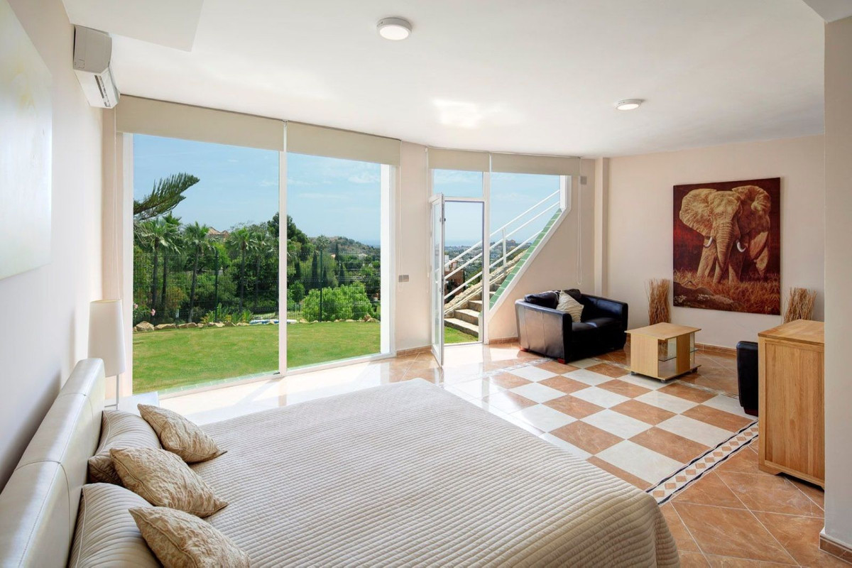 5 Bedroom Villa in Benahavís - Foto 11