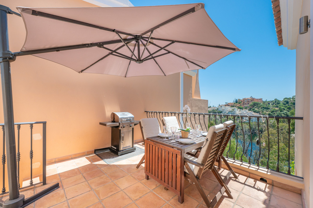 3 Bedroom Villa in Marbella - Photo 18
