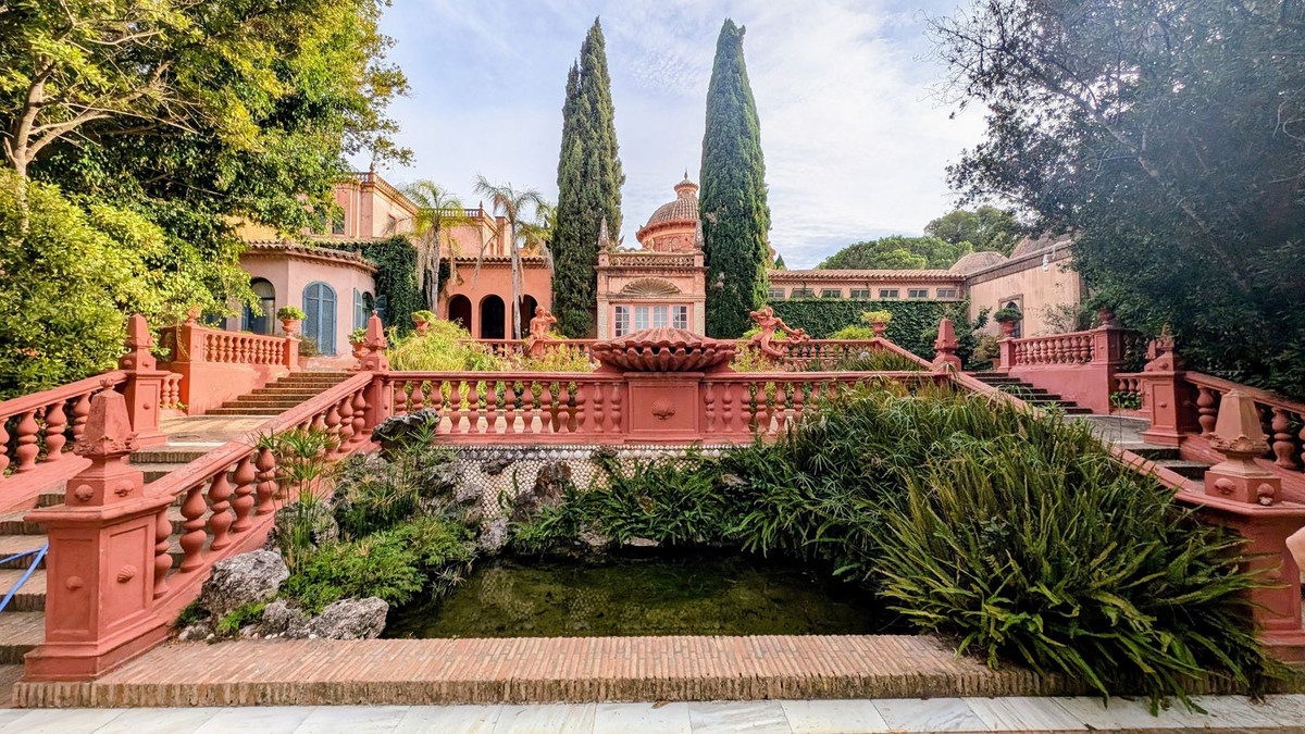 16 Bedroom Villa in Sotogrande - Photo 57