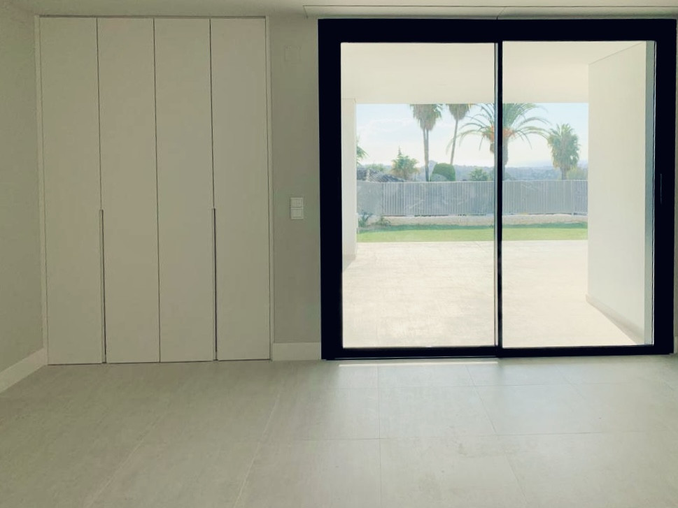 3 Bedroom Apartment in Marbella - Photo 15