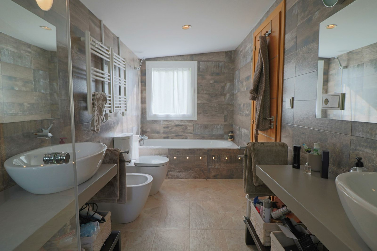 5 Bedroom Villa in Marbella - Foto 17