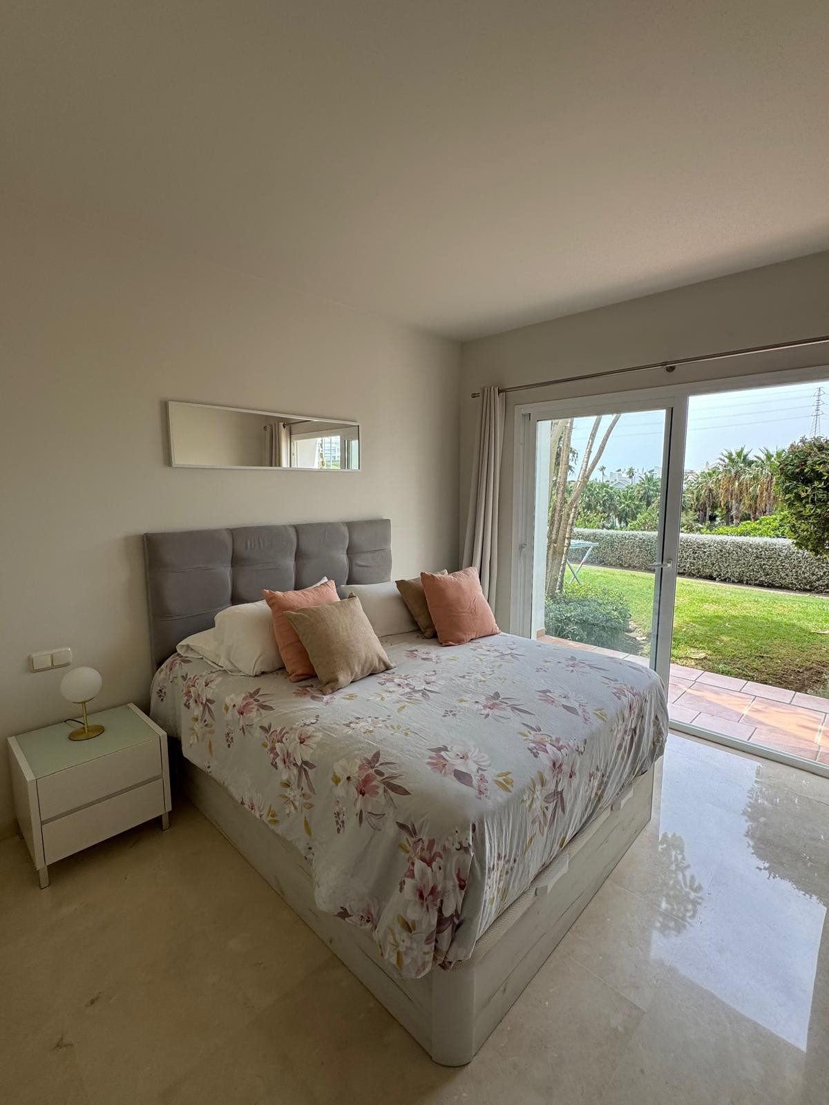 2 Bedroom Apartment in Casares - Photo 4