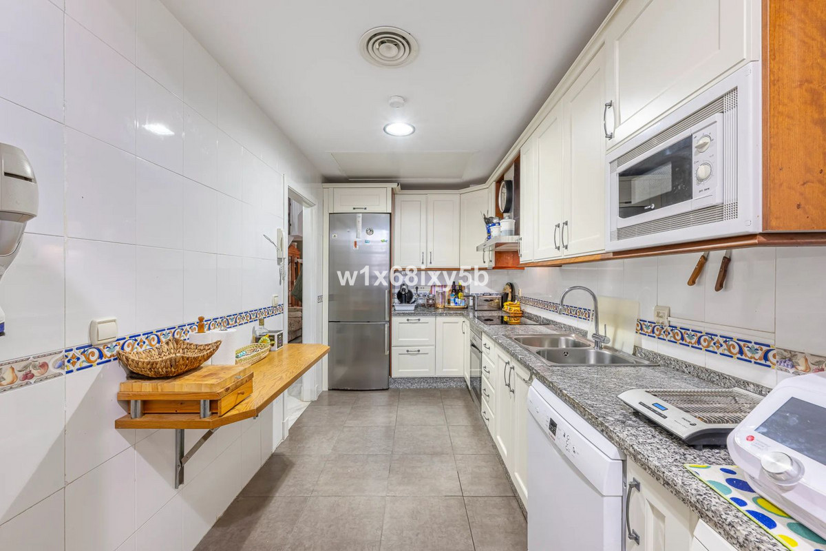 3 Bedroom Townhouse in Estepona - Фото 13