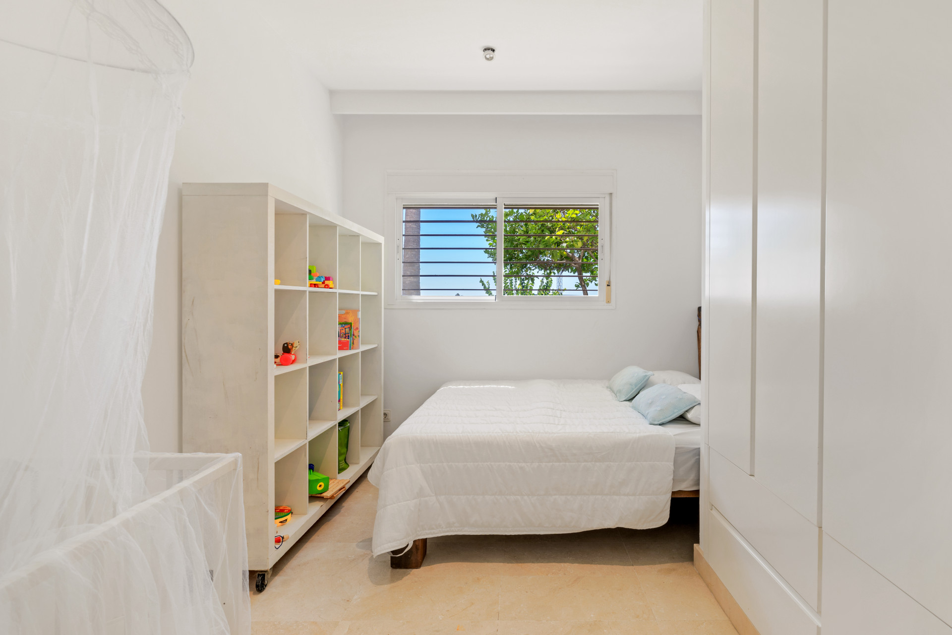 4 Bedroom Villa in Estepona - Photo 20