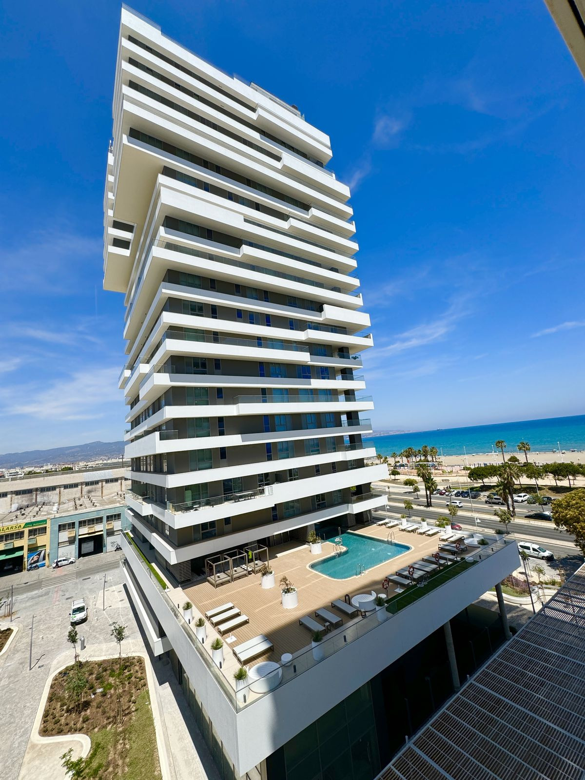 1 Bedroom Apartment in Málaga - Photo 10