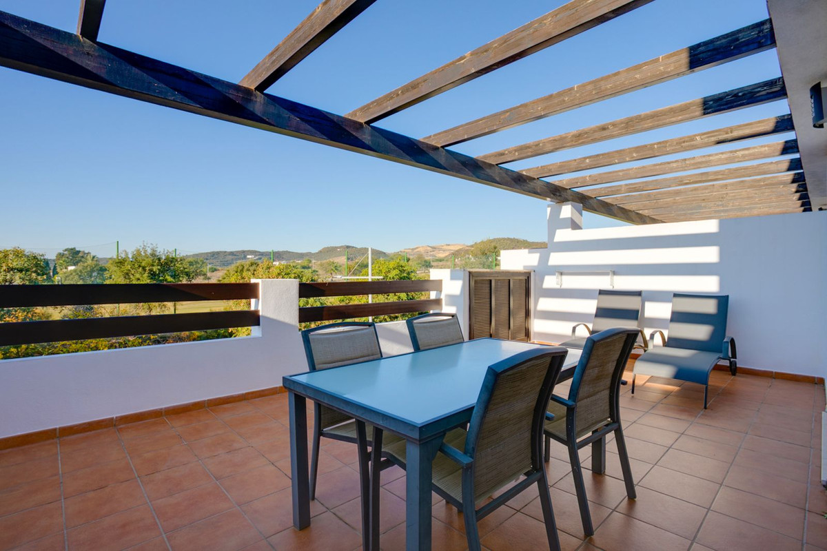2 Bedroom Apartment in Estepona